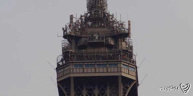 eiffel-tower-top