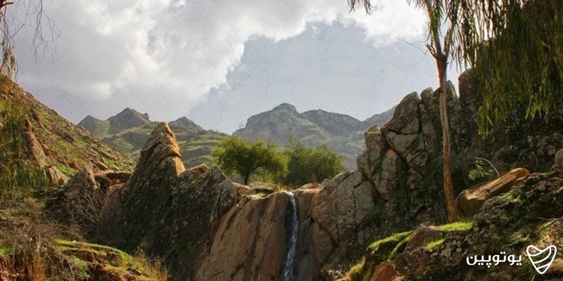 آبشار شقایق