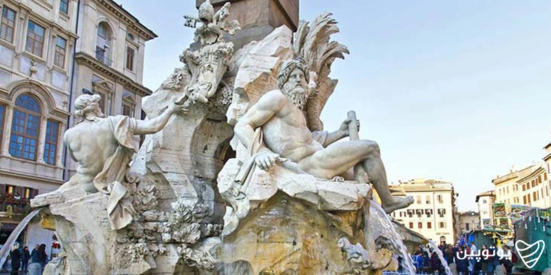 میدان ناوونا (Piazza Navona) در شب