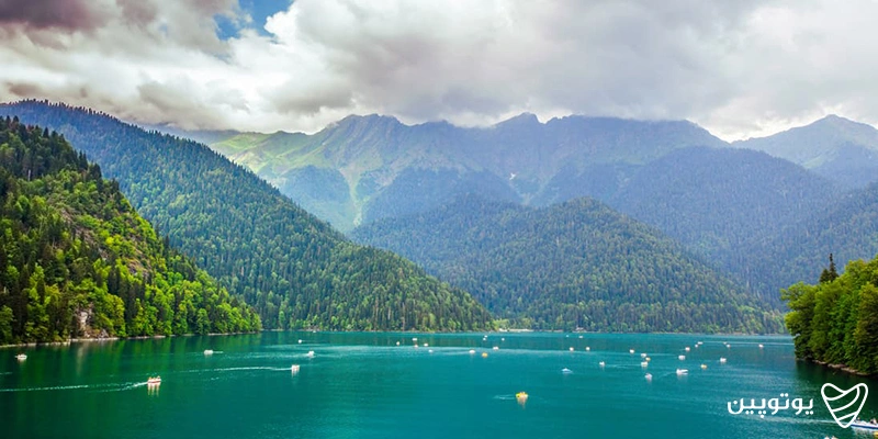 دریاچه ریتسا (Lake Ritsa)