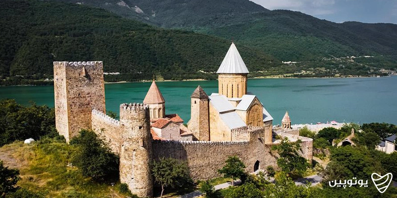 قلعه آنانوری (Ananuri Fortress)