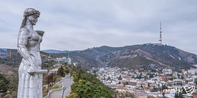 مجسمه کارتلیس ددا (مادر گرجستان)