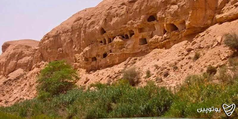 غار چهل‌خانه