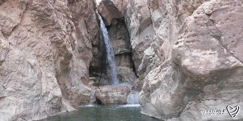 آبشار حکیم باشی