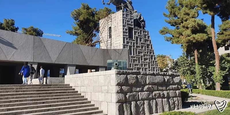 آرامگاه نادرشاه افشار